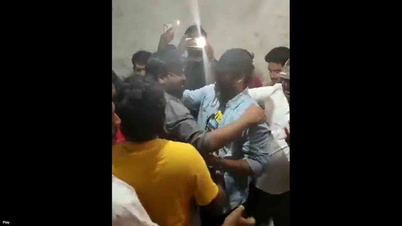 Virupaksha | విరూపాక్ష సక్సెస్‌ సెలబ్రేషన్స్‌.. హ్యాపీ మూడ్‌లో సాయిధరమ్ తేజ్‌‌, కార్తీక్ దండు