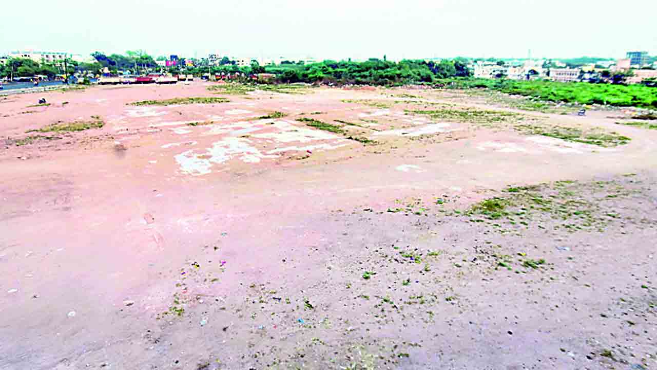 వరంగల్‌ కలెక్టరేట్‌కు వడివడిగా అడుగులు