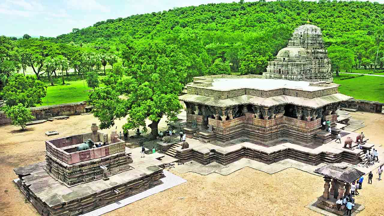 Ramppa Temple |  వరసత్వ ఉత్సవాలకు వేళాయె.. రామప్పలో రేపు ‘శిల్పం వర్ణం కృష్ణం’