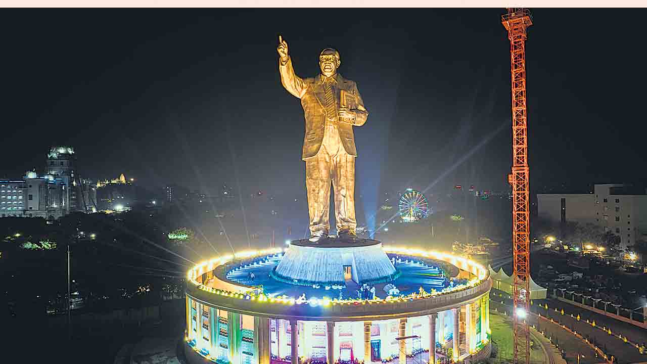 విగ్రహం కాదది.. విప్లవం