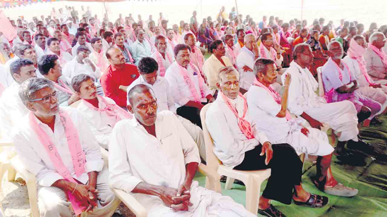 అభివృద్ధిపై చర్చ జరగాలి..