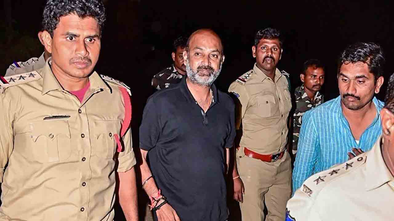 విచారణకు బండి సహకరించట్లేదు