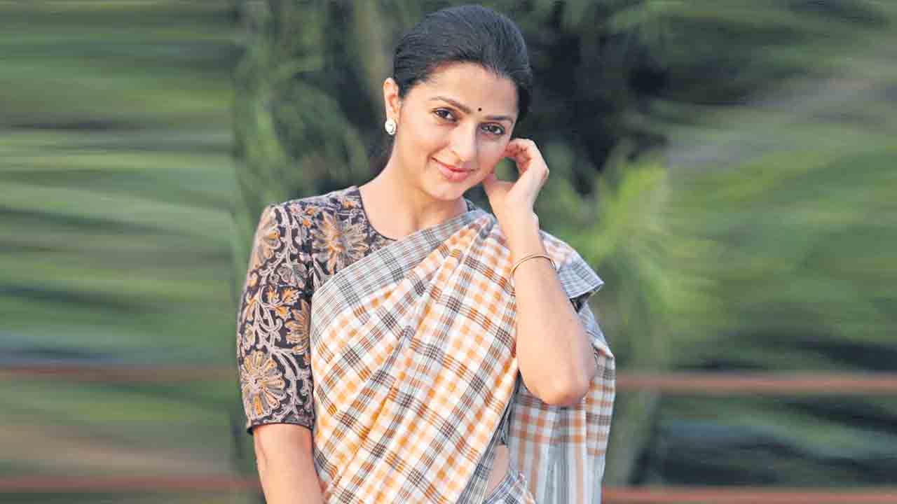 Bhumika Chawla | అలాంటి పాత్రల కోసం చాలాసార్లు ప్రయత్నించా.. కానీ..