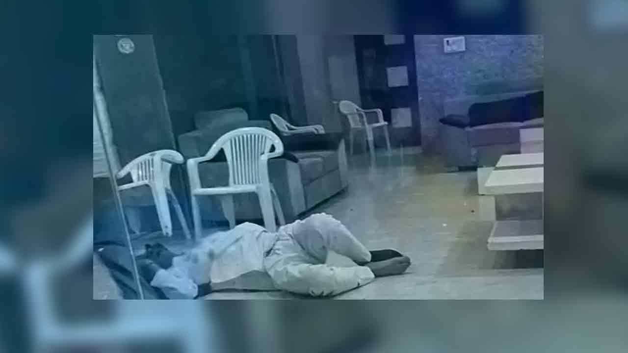 BJP Leader: ఆఫీసులోనే బీజేపీ నేత‌ను కాల్చి చంపేసి.. బైక్‌పై ప‌రార‌య్యారు