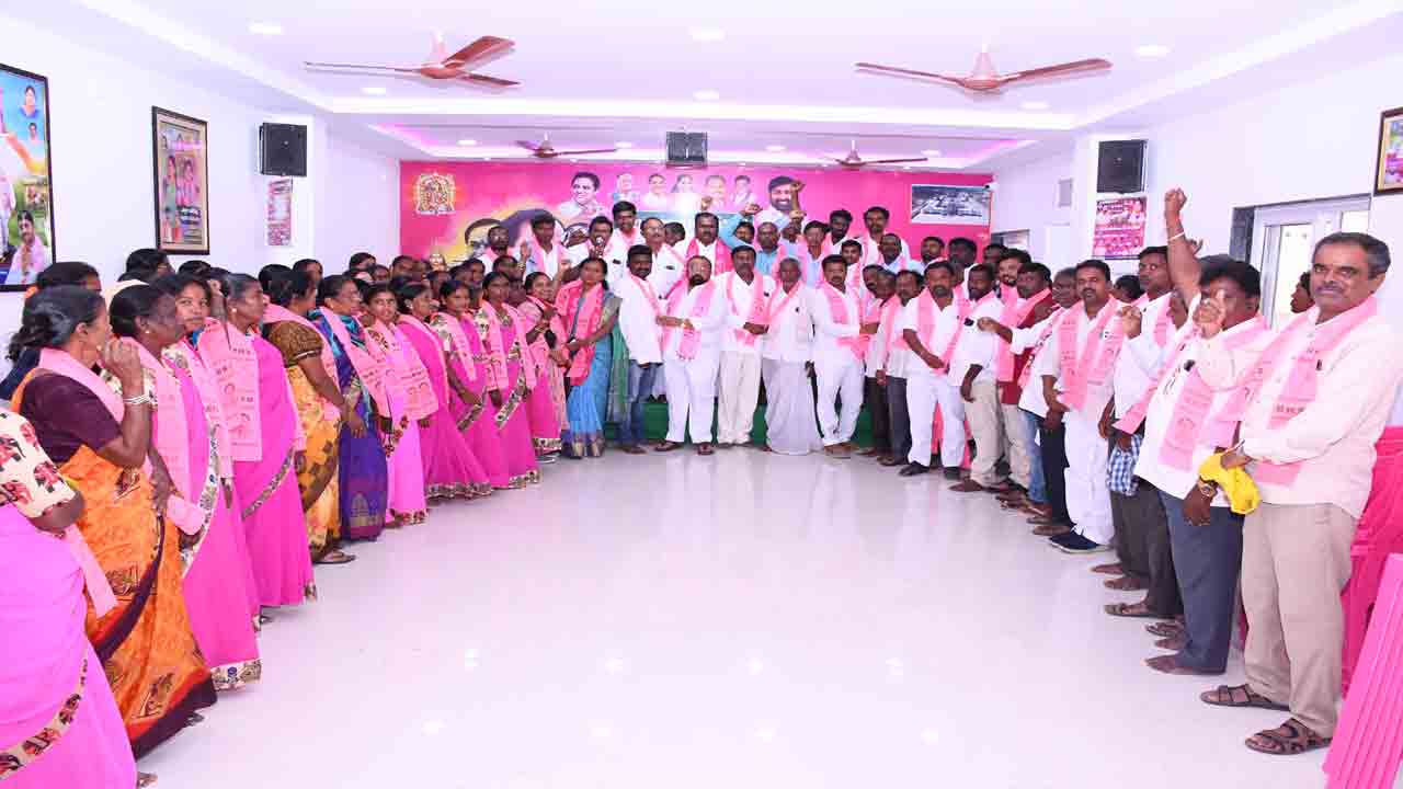 అభివృద్ధి చేసే పార్టీకి అండగా నిలువాలి