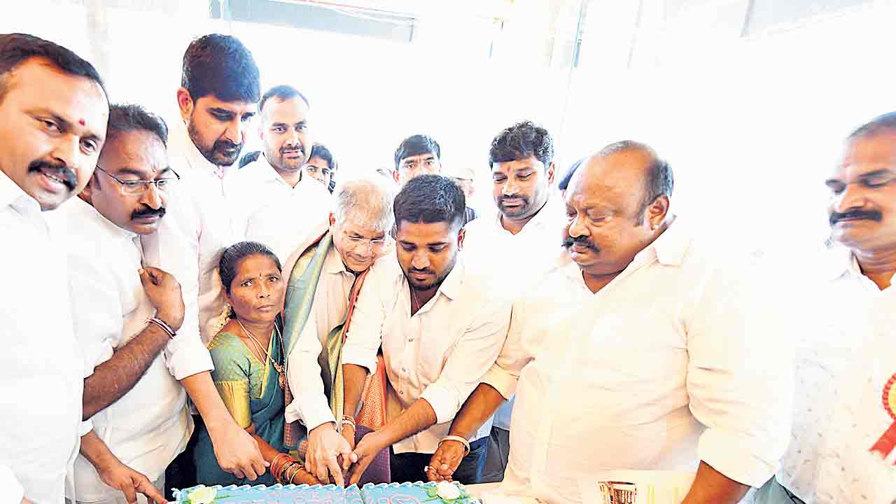 దేశానికి దారిచూపిన కేసీఆర్