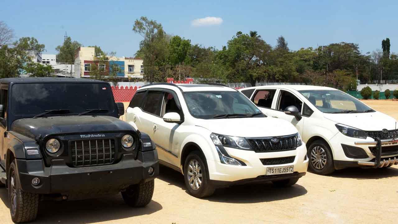 నమ్మించి.. మోసం చేసి