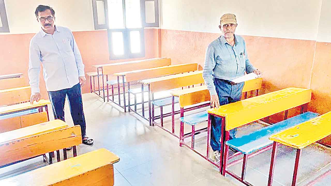 ‘పది’ పరీక్షలకు ఏర్పాట్లు పూర్తి