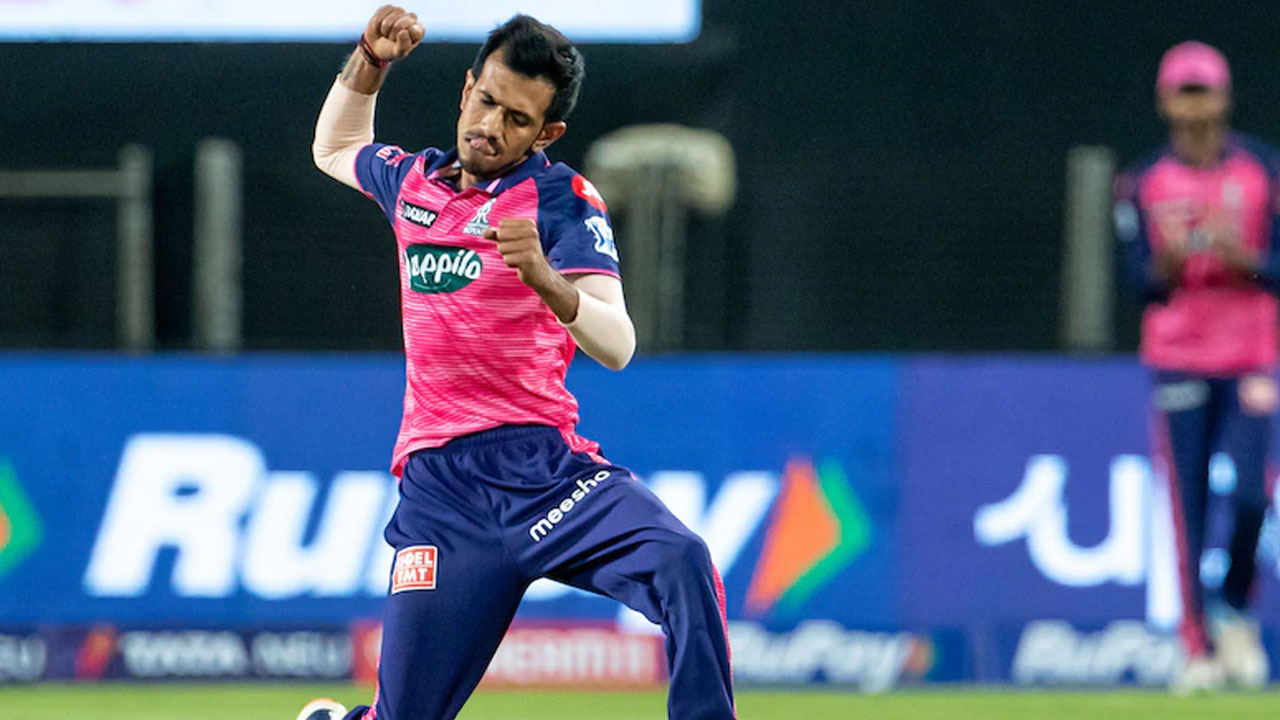 Yuzvendra Chahal: చాహల్ అరుదైన రికార్డు.. టీ20ల్లో 300 వికెట్లు