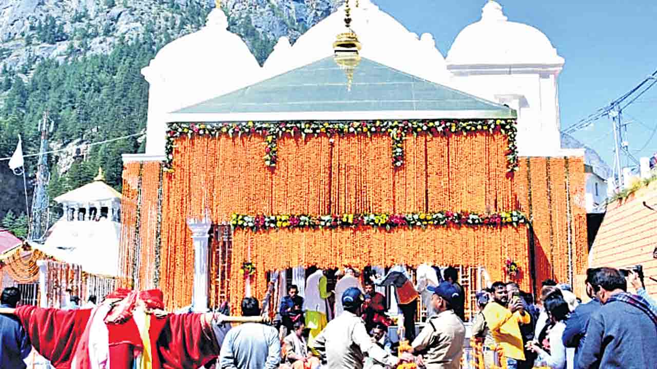 చార్‌ధామ్‌ భక్తులపై పరిమితి ఎత్తివేత