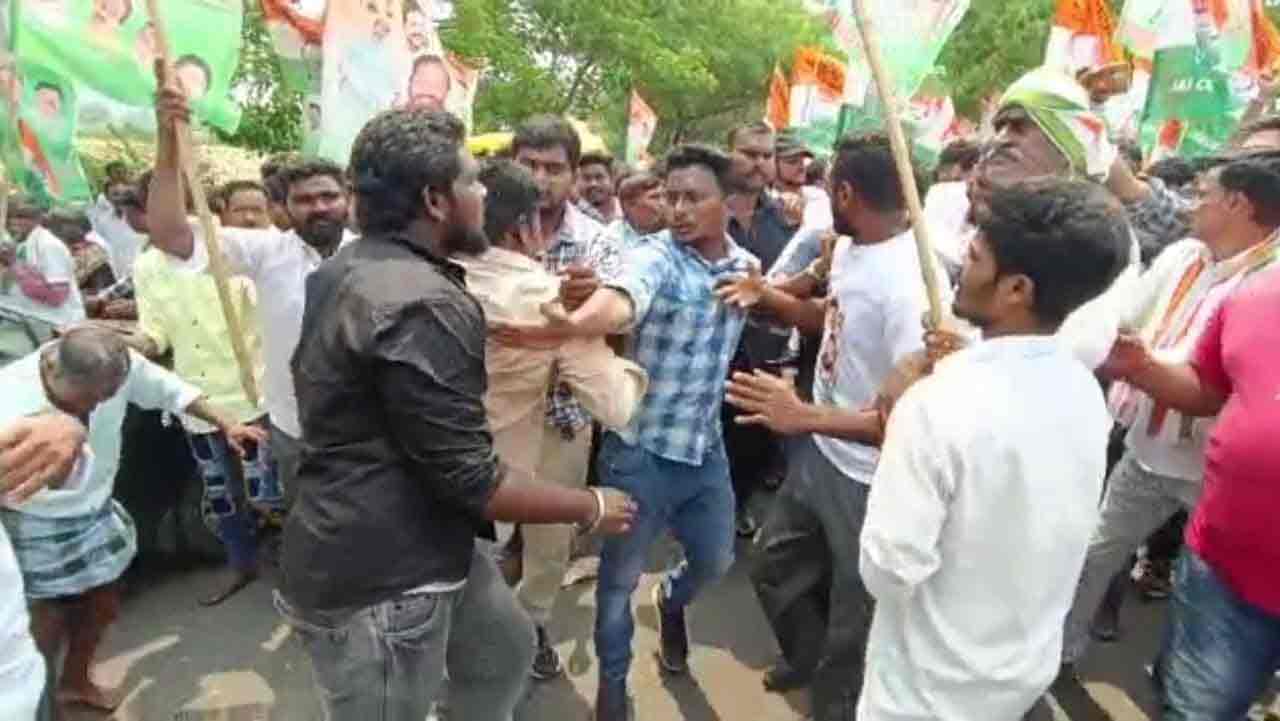 భట్టి ముందే భగ్గుమన్న విభేదాలు