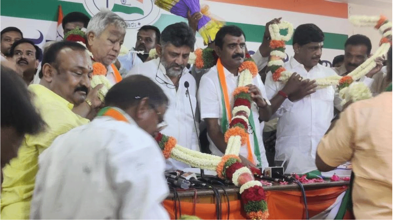 Karnataka Assembly Elections | కాంగ్రెస్‌లో చేరిన జేడీ(ఎస్‌) నేత‌లు నారాయ‌ణ గౌడ‌, ప్ర‌భాక‌ర్ రెడ్డి