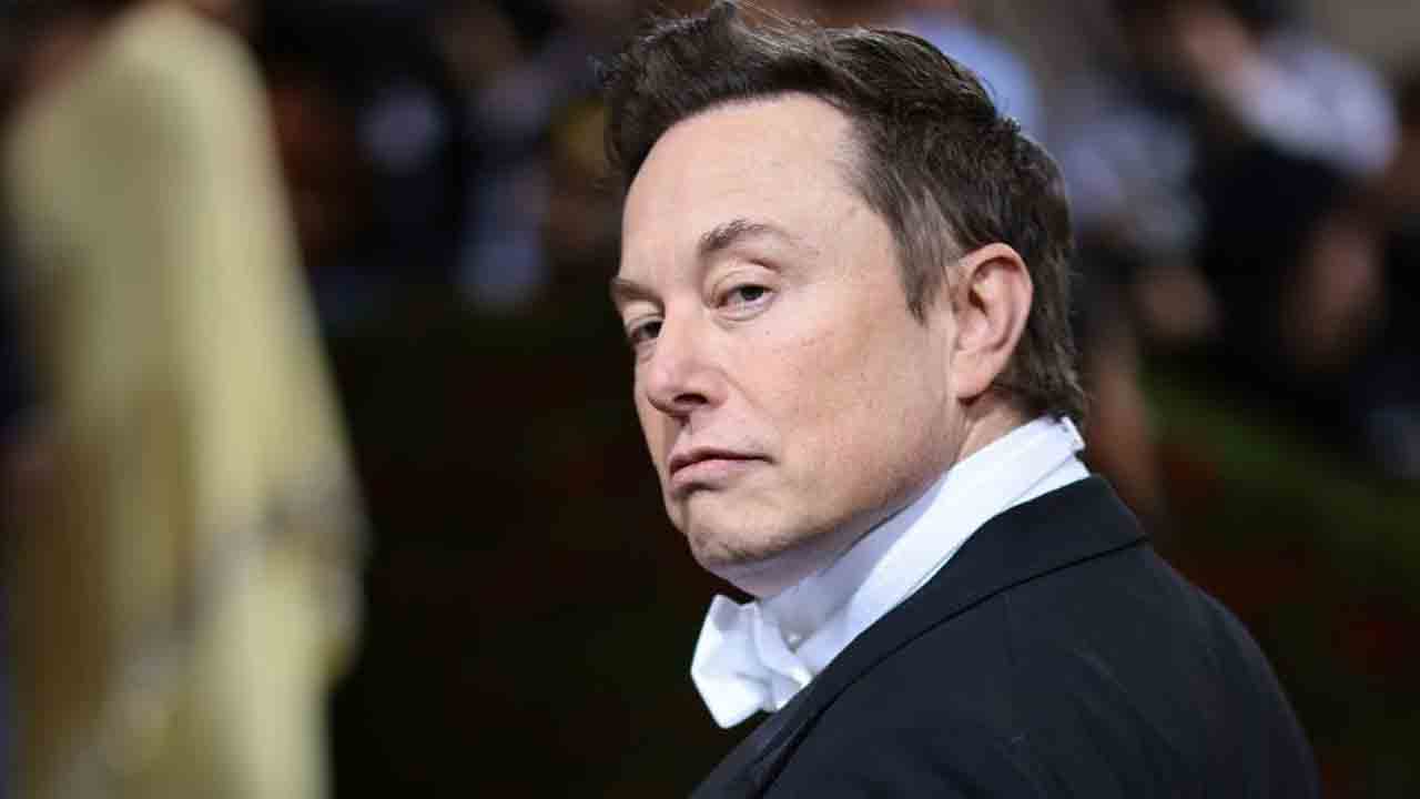 Elon Musk | ఎలన్ మస్క్ షాకింగ్ నిర్ణయం.. భారీగా పడిపోయిన వ్యక్తిగత సంపద..!