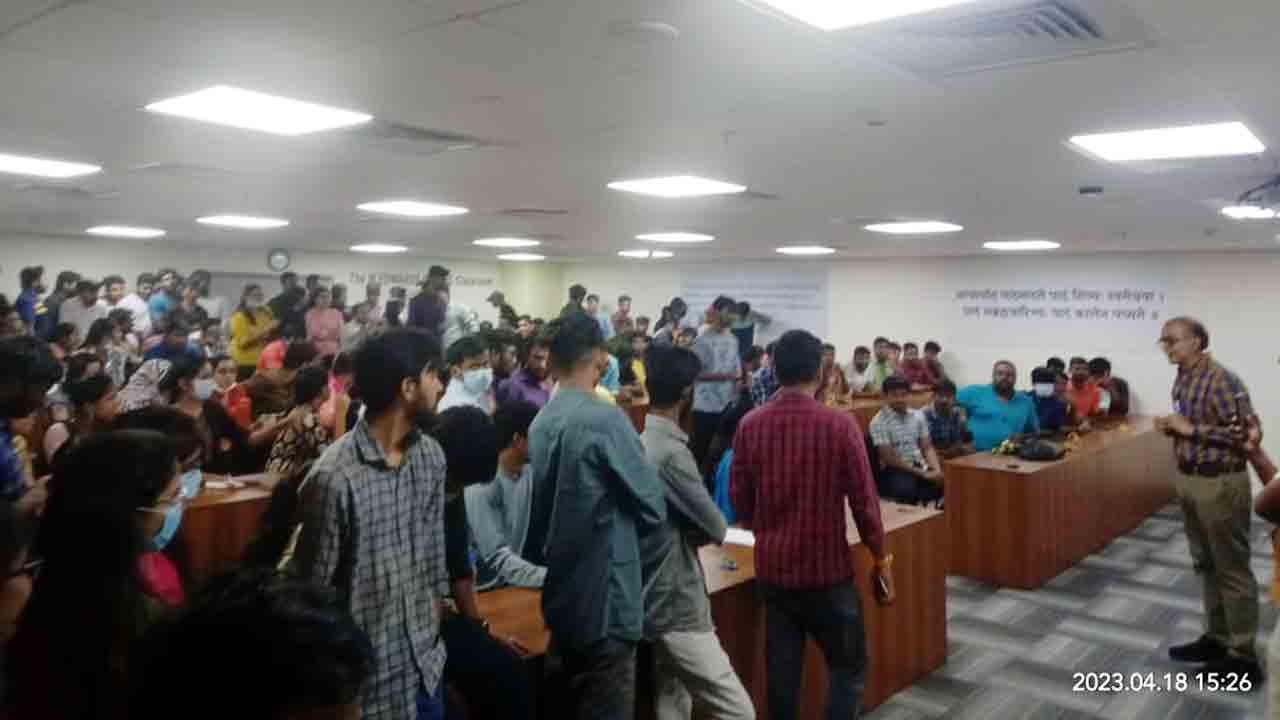 Hyderabad | ఉద్యోగుల పేరు మీద లోన్లు తీసుకుని బోర్డు తిప్పేసిన సాఫ్ట్‌వేర్‌ సంస్థ