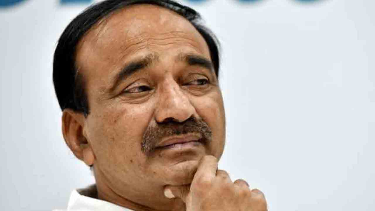 SSC Paper Leak | మెస్సేజ్ వచ్చింది.. సార్కు చెప్పినం.. విచారణలో ఈటల పీఏల వెల్లడి