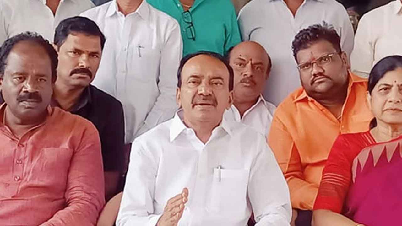 ఈటల రాజేందర్‌కూ నోటీసులు