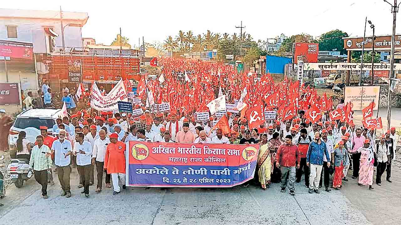 Farmers long march |  ‘మహా’ రైతు గర్జన.. డిమాండ్ల సాధనకు మరో లాంగ్‌ మార్చ్‌