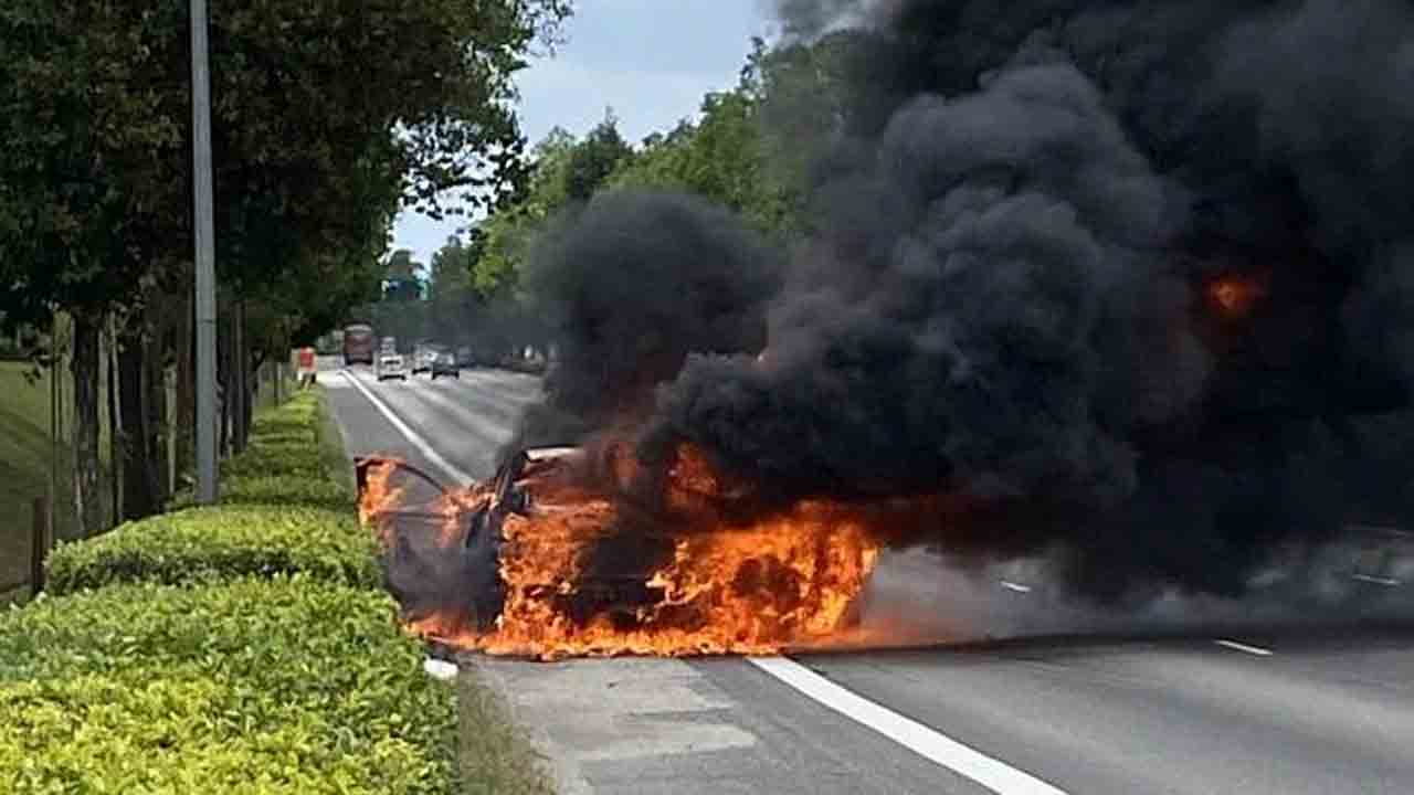 Summer | ఎండాకాలంలో బైకులు, కార్లు ఎందుకు కాలిపోతాయి? సమ్మర్‌లో ఏ జాగ్రత్తలు తీసుకోవాలి?