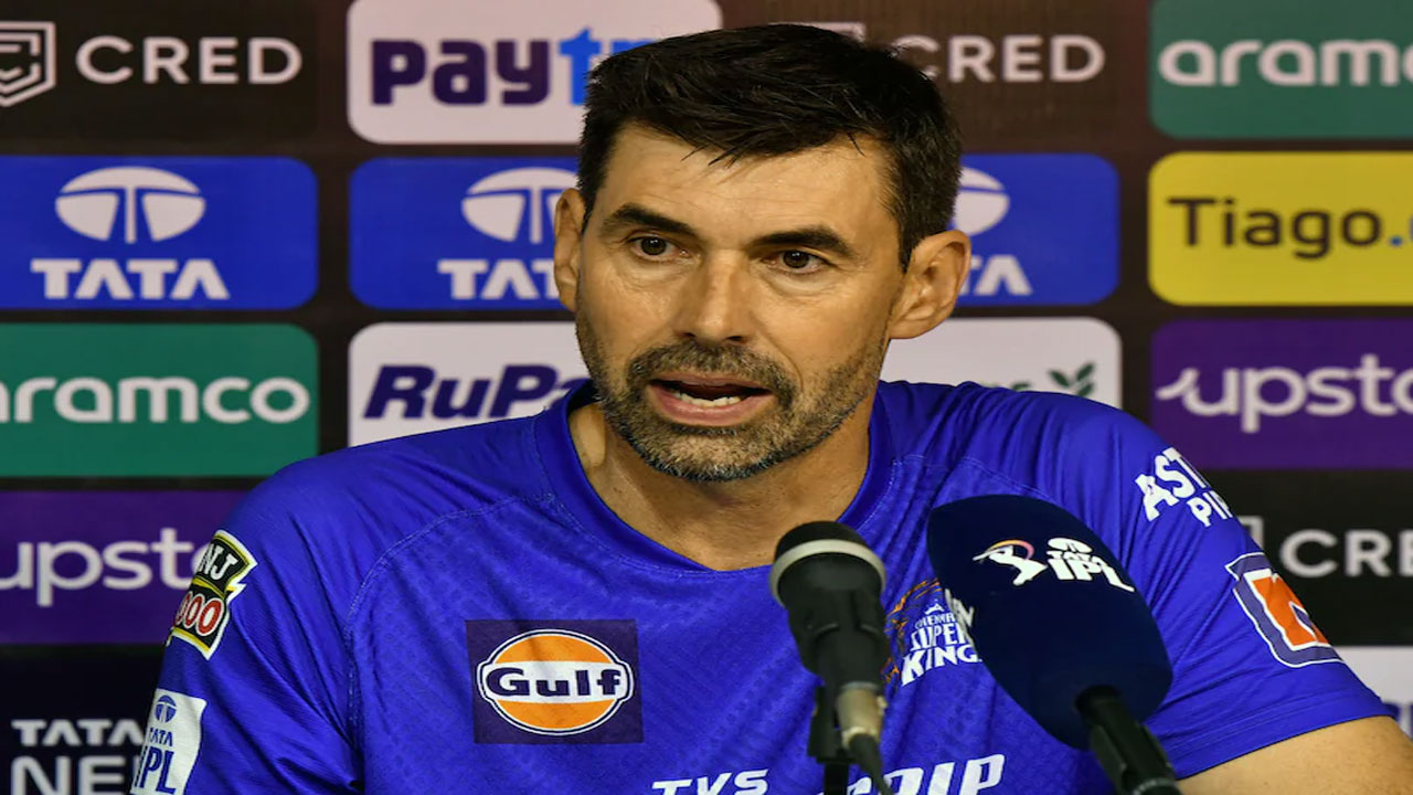 Stephen Fleming: మోకాలి గాయంతోనే ధోనీ ఆడాడు..  వెల్లడించిన చెన్నై కోచ్