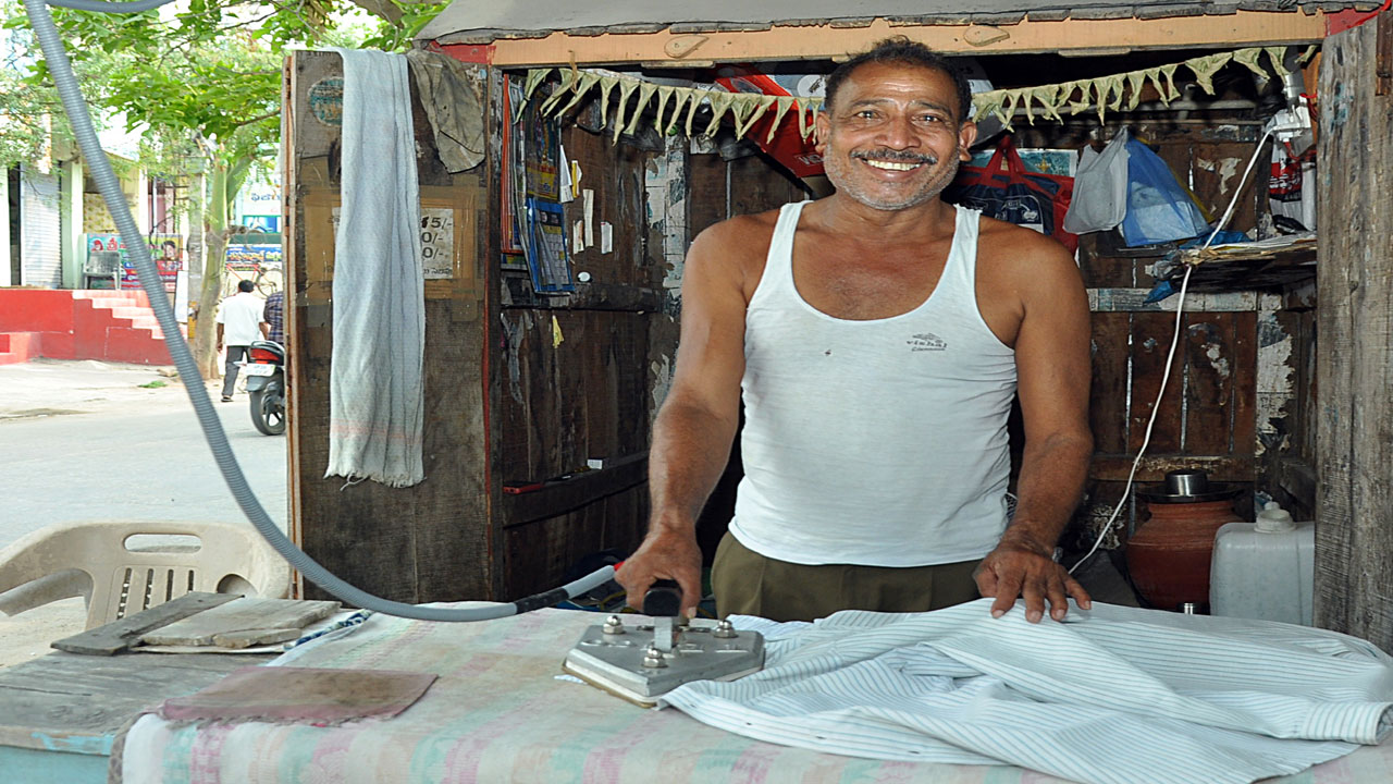 కుల వృత్తులకు.. పవర్‌ ఫుల్జ్రక, నాయీ బ్రాహ్మణులకు దన్నుగా ప్రభుత్వం