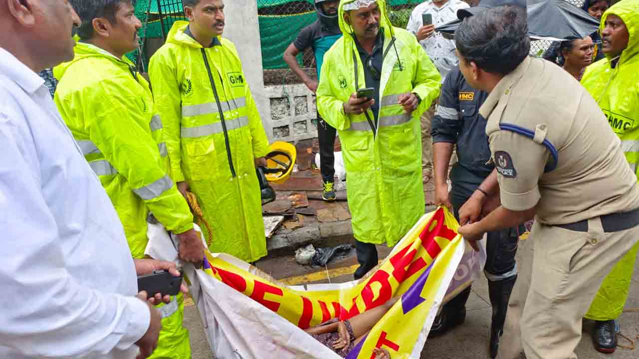 Hyderabad | క‌ళాసిగూడ నాలా ఘ‌ట‌న‌లో నిర్ల‌క్ష్యం.. ఇద్ద‌రు అధికారుల స‌స్పెన్ష‌న్