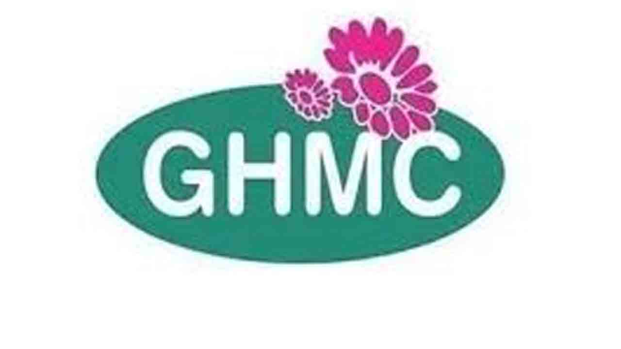 మోడల్‌ మార్కెట్లో మడిగెల భర్తీ