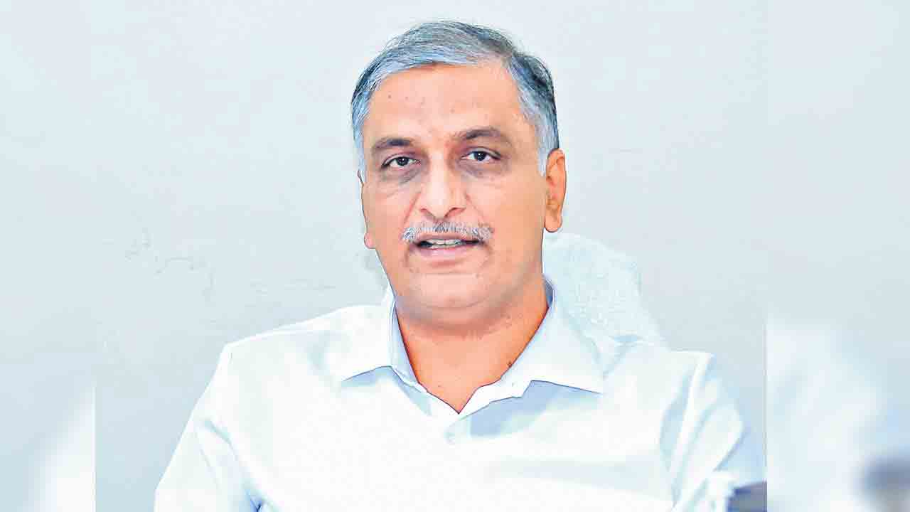 Harish Rao | కారేప‌ల్లి క్ష‌త‌గాత్రులకు మెరుగైన వైద్యం అందించండి.. మంత్రి హ‌రీశ్‌రావు ఆదేశం