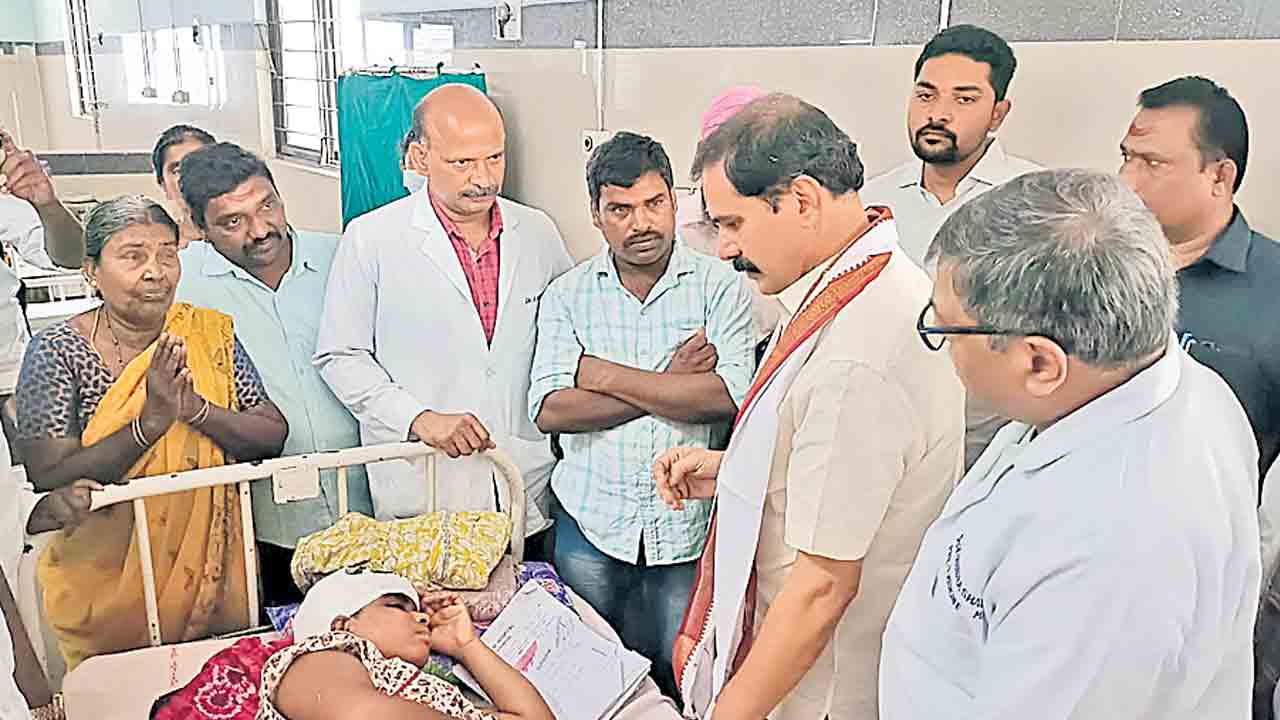 ఎంజీఎంలో అరుదైన శస్త్రచికిత్స