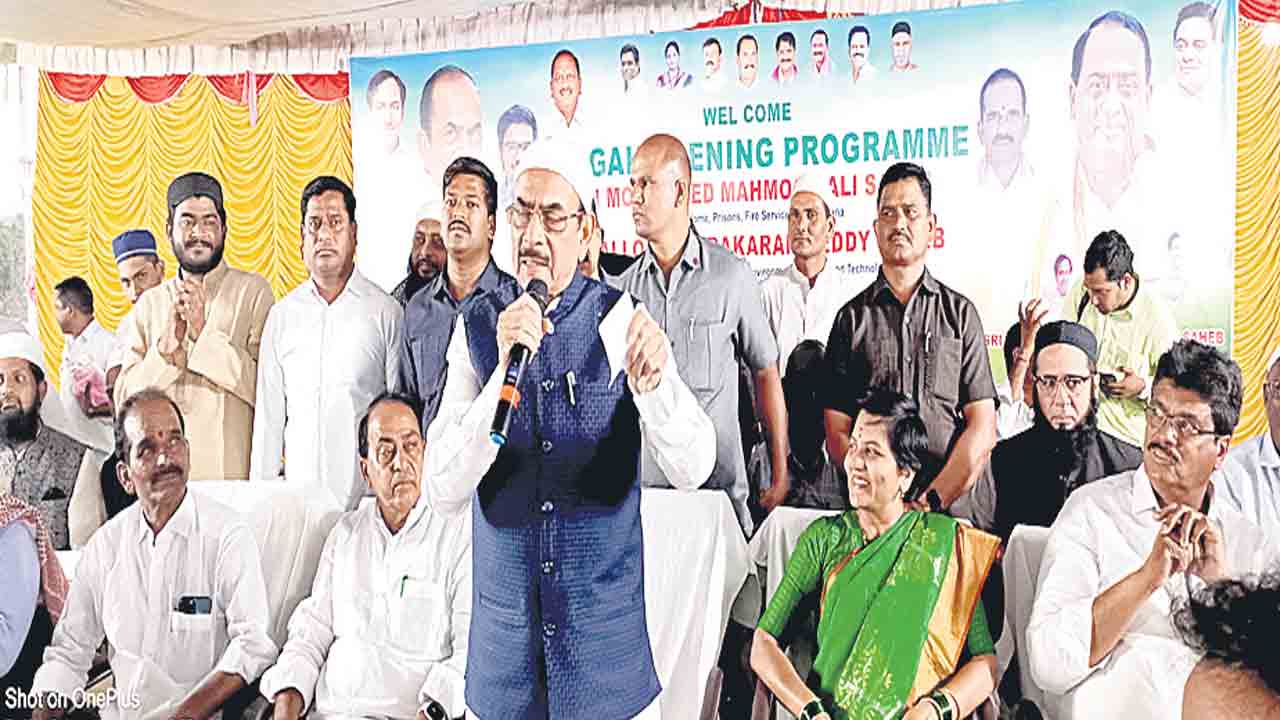 నంబర్‌ వన్‌ సీఎం కేసీఆర్‌