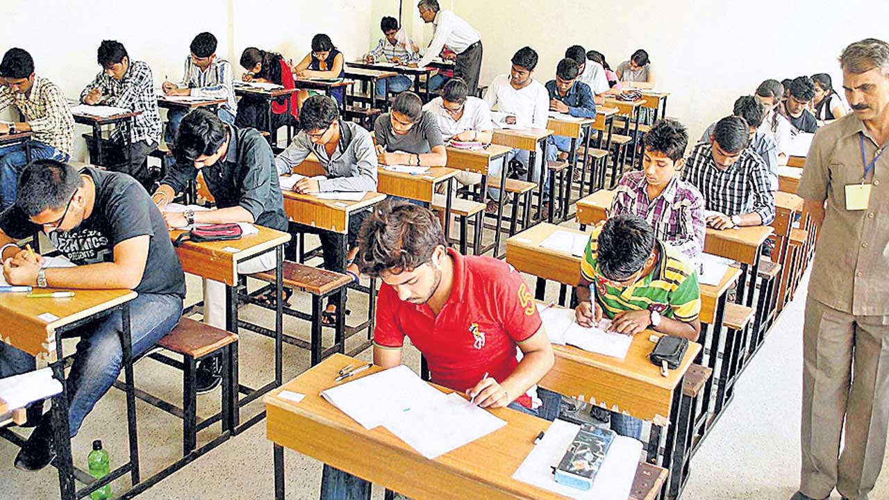 JEE Advanced 2023 | జేఈఈ- అడ్వాన్స్‌డ్ పరీక్ష కోసం రిజిస్ట్రేషన్లు మొదలు..!