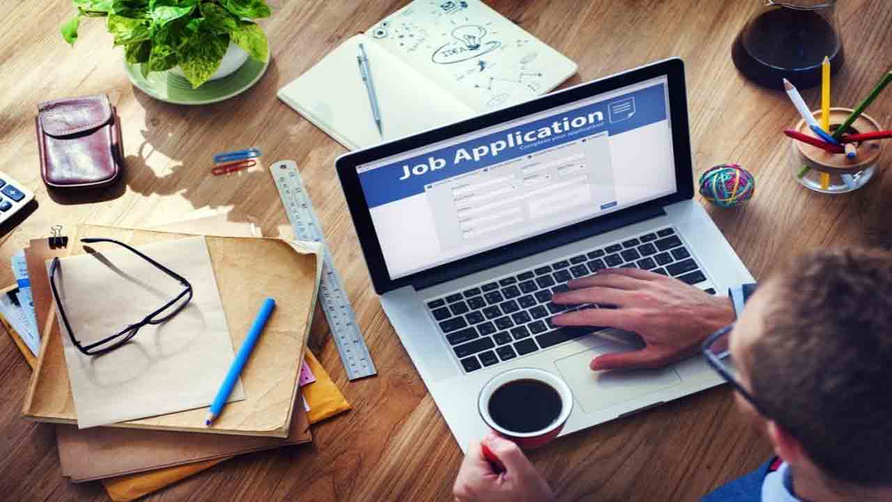 Government Jobs 2023 | ఈ పోస్టులకు దరఖాస్తు చేసుకున్నారా? నేడే చివరితేదీ