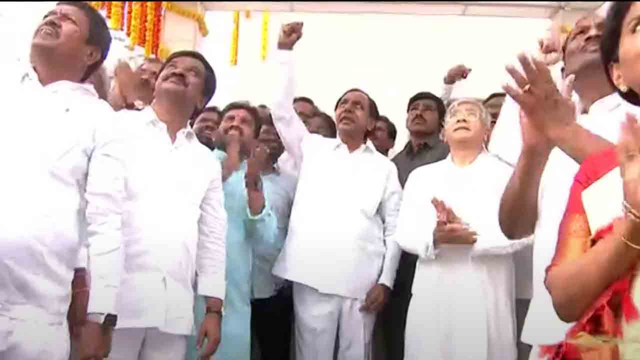 BR Ambedkar | అంబేద్క‌ర్ విగ్ర‌హావిష్క‌ర‌ణ‌.. జై భీమ్ అని నిన‌దించిన ముఖ్య‌మంత్రి కేసీఆర్