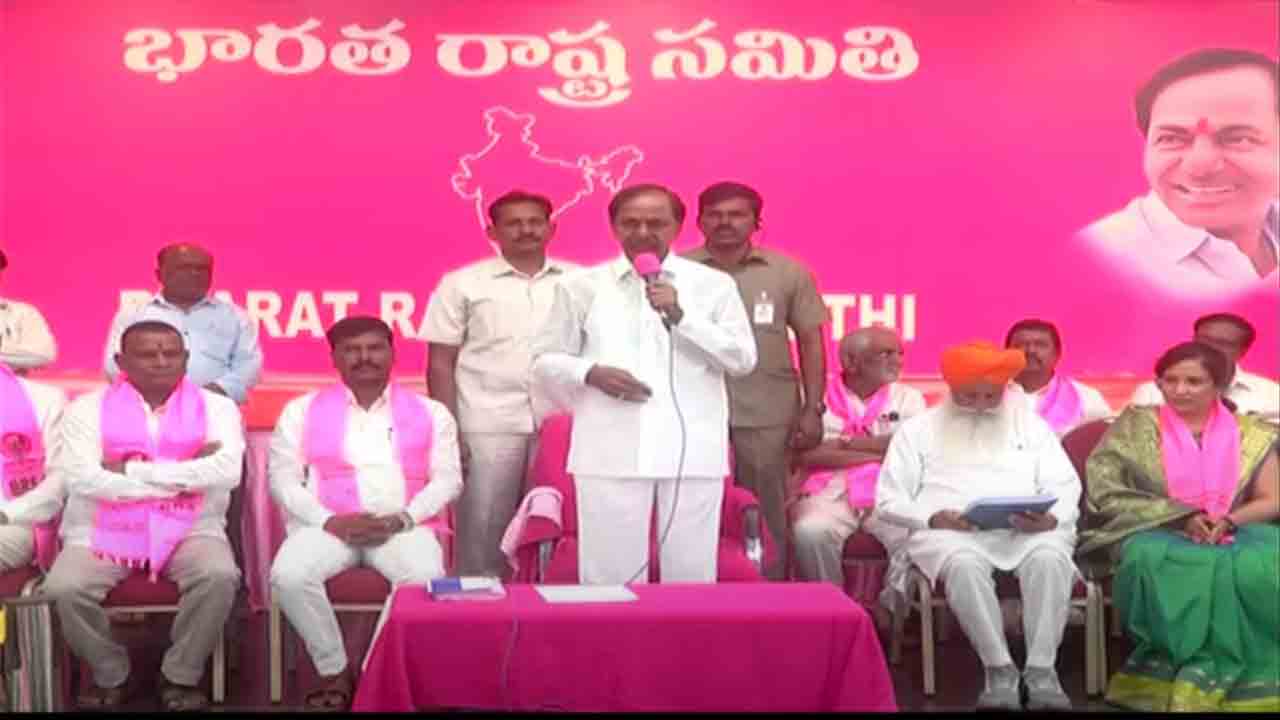CM KCR | దేశంలో రైతు సంఘ‌టిత శ‌క్తిని ఏకం చేద్దాం.. సీఎం కేసీఆర్ పిలుపు