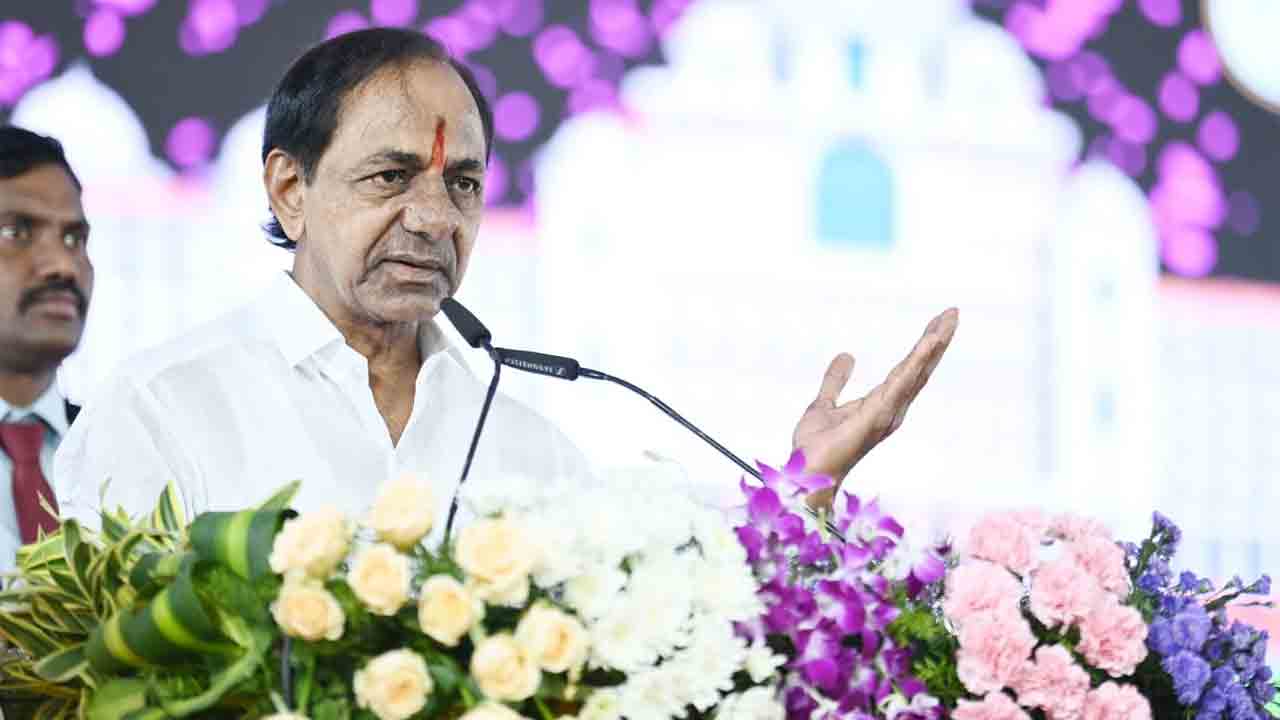 CM KCR | మరుగుజ్జులూ.. తెలంగాణ పునర్నిర్మాణమంటే ఇదీ..! ప్రతిపక్షాలపై కేసీఆర్‌ ఘాటు వ్యాఖ్యలు..!!