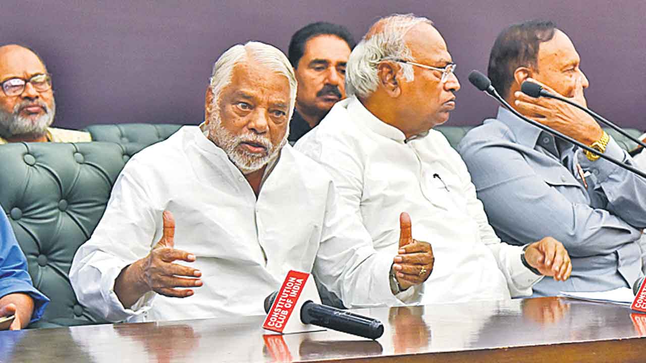 ప్రజాస్వామ్యంపై బీజేపీ దాడి