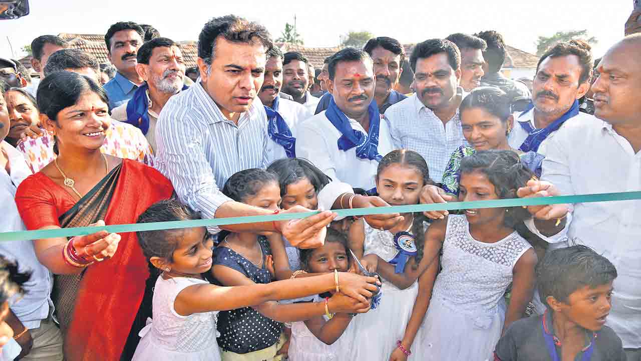 రాముడెవరో.. రాక్షసుడెవరో ఎన్నికల్లో తేల్చుకుందాం