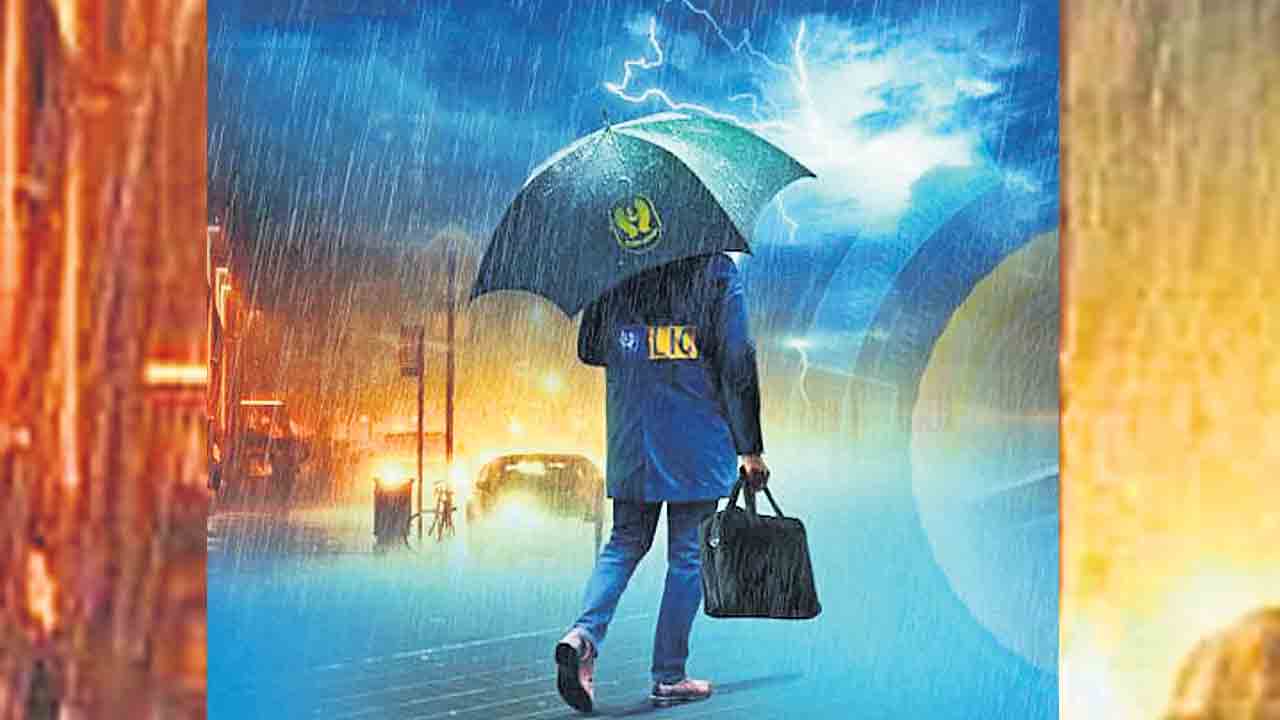 LIC | ధీమా లేని జీవిత బీమా.. ఎల్‌ఐసీ కొత్త ప్రీమియం ఆదాయంలో భారీ క్షీణత