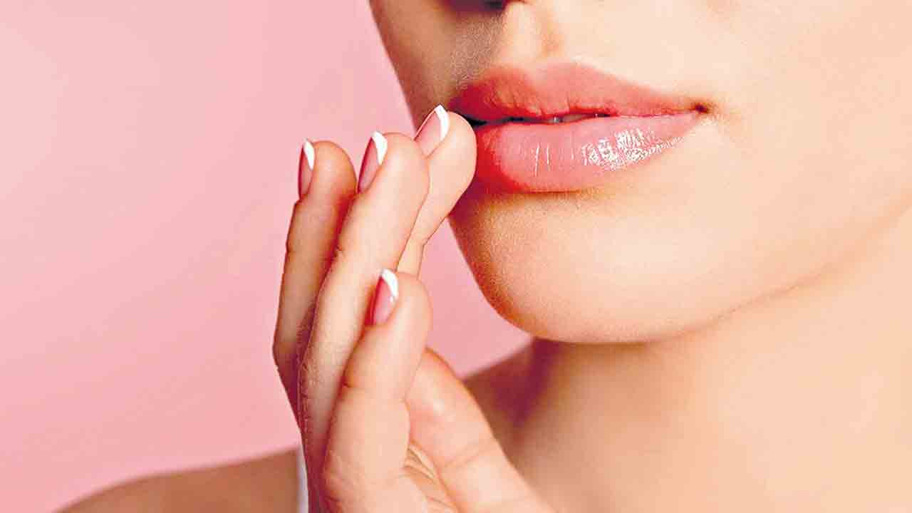 Lip Care | పెదవులు చిన్నగా ఉన్నాయి.. కాస్మటిక్‌ సర్జరీ ద్వారా అందంగా మార్చుకోవచ్చా?