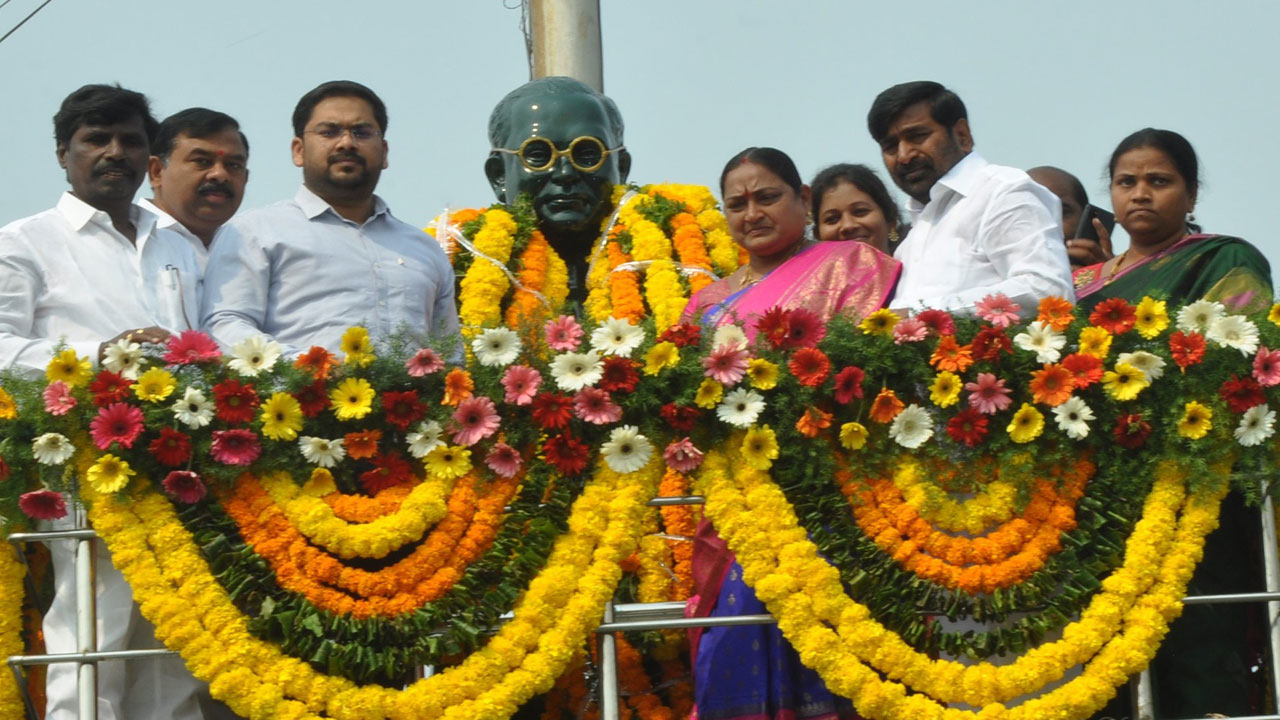 దేశం గర్వించదగ్గ దిగ్గజం