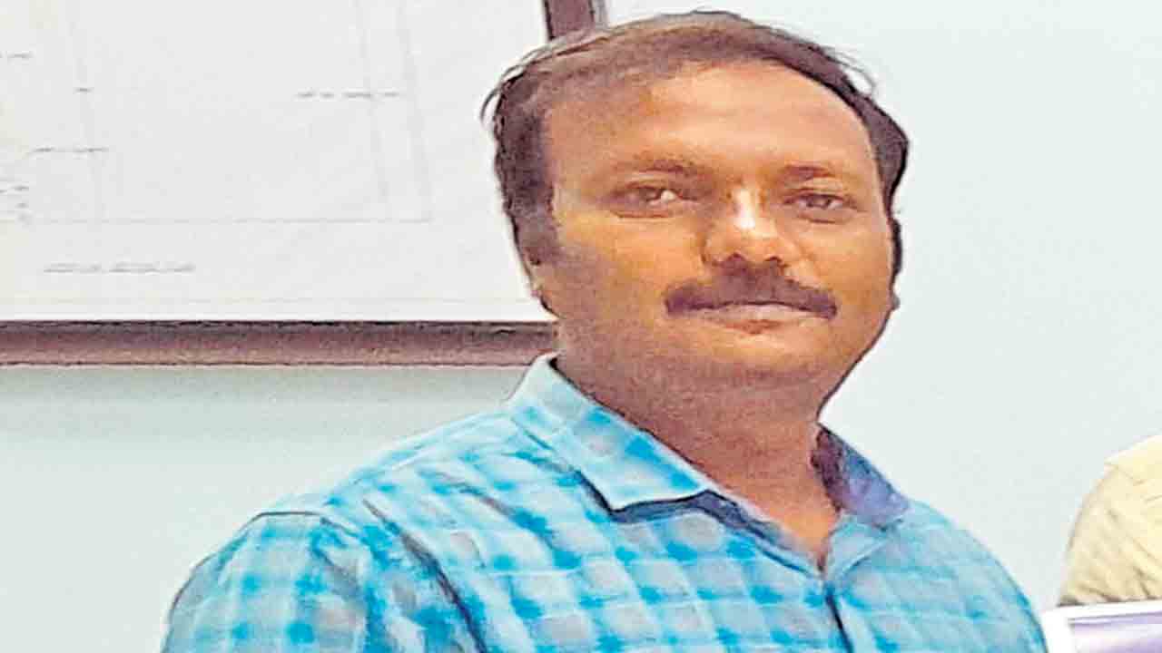 జూరాల ఎడమ కాలువలో ఇద్దరి మృతి