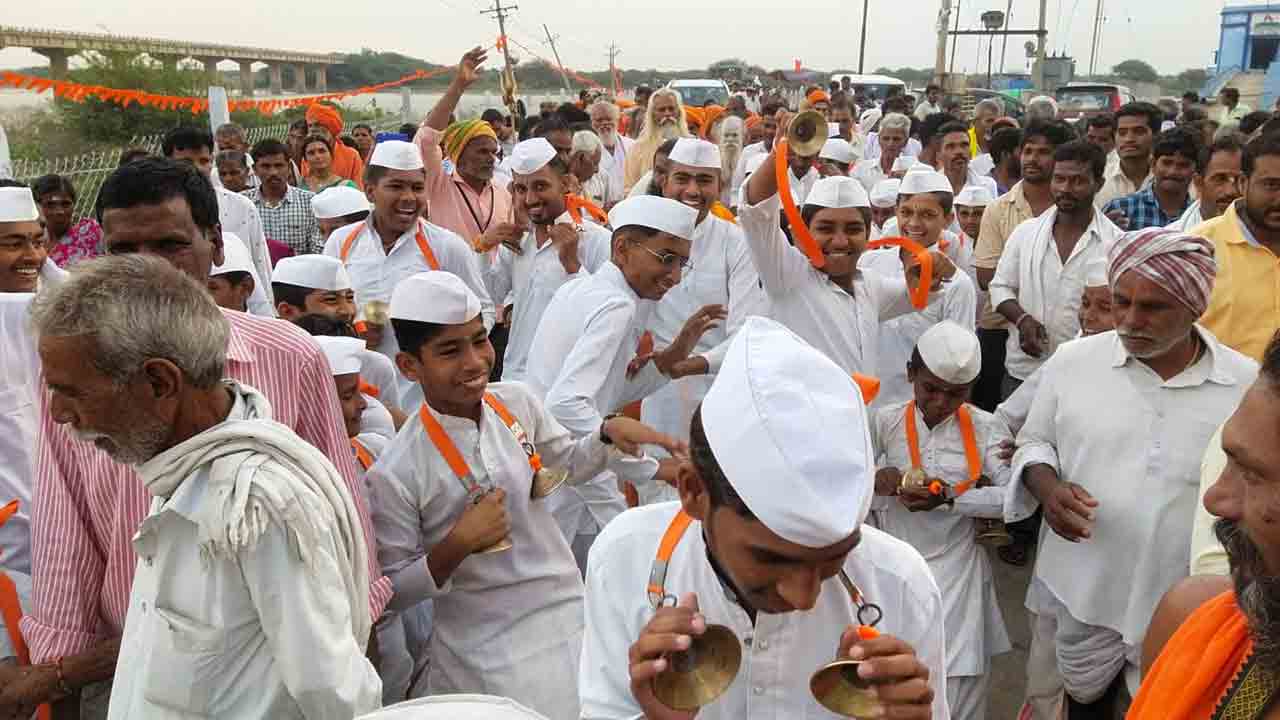 Manjeera Kumbh Mela | భక్తులతో కిక్కిరిసిన మంజీరా కుంభమేళా