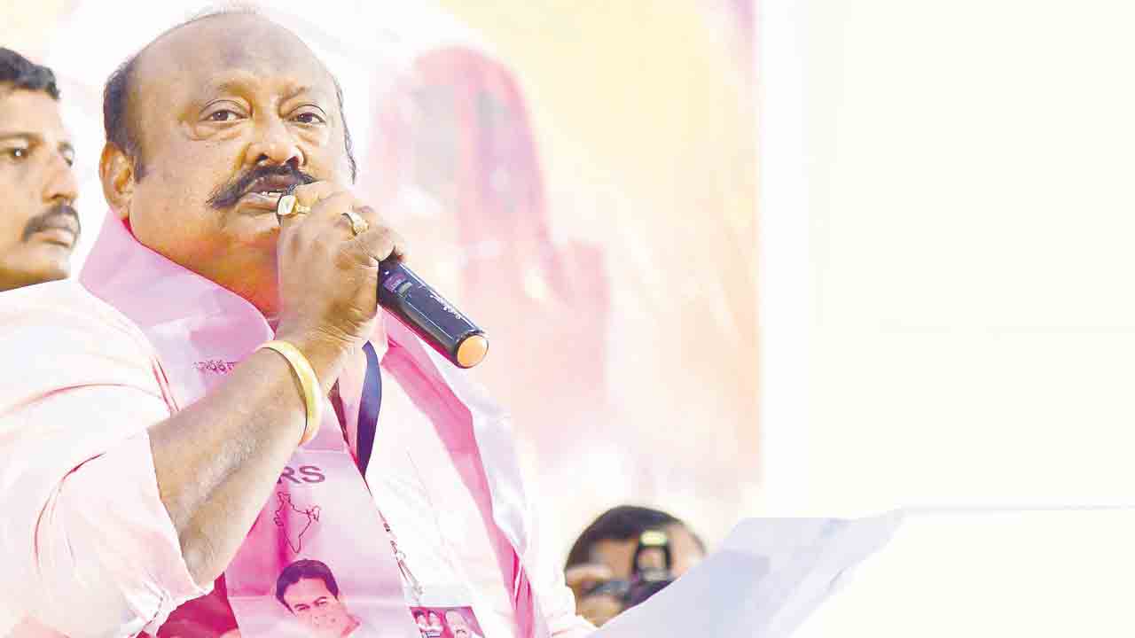 Minister Kamalakar