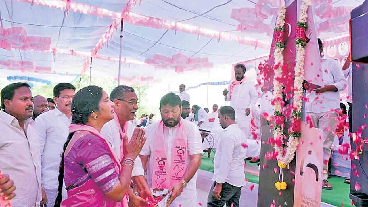 కేంద్రంలో కేసీఆర్‌ చక్రం తిప్పడం తథ్యం
