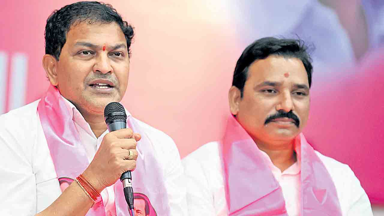 మా ఆత్మగౌరవాన్ని కించపరిస్తే ఊరుకోబోం