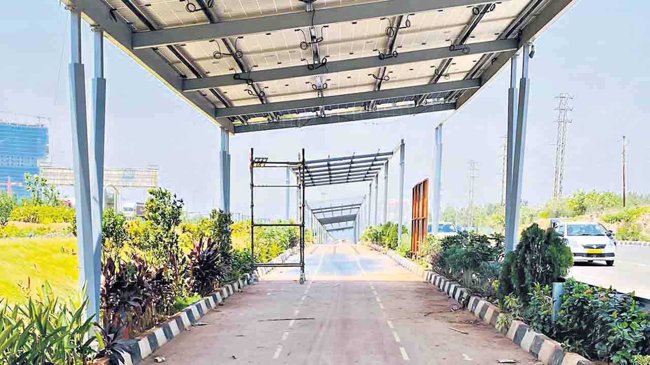 Model corridor |  ఖాజాగూడ జంక్షన్‌ నుంచినానక్‌రాంగూడ ఓఆర్‌ఆర్‌ వరకు 9.45 కోట్లతో మరో మోడల్‌ కారిడార్‌