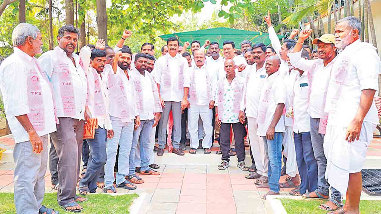 ‘బండి’ సభ్యత్వం రద్దు చేయాలి