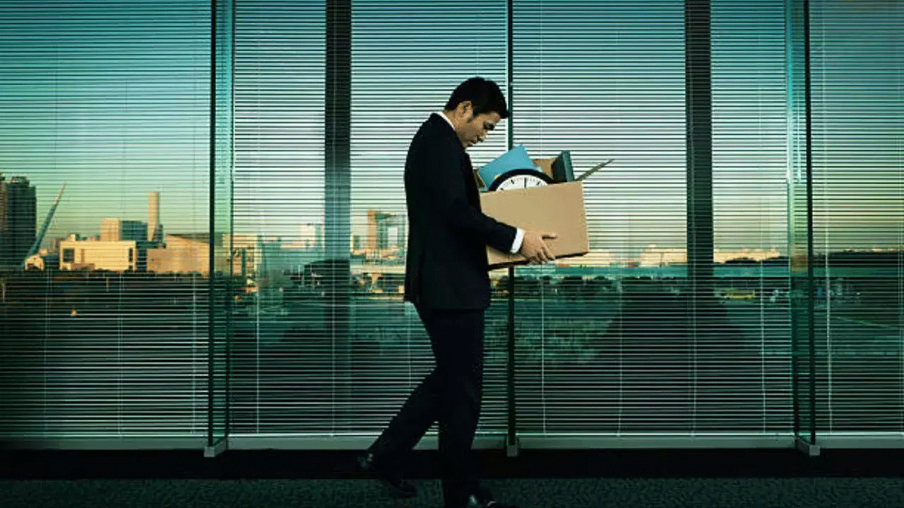 Layoffs | గ్రాస‌రీ డెలివ‌రీ స్టార్ట‌ప్‌లో లేఆఫ్స్ : 400 మంది ఉద్యోగుల‌పై మిల్క్‌ర‌న్ వేటు