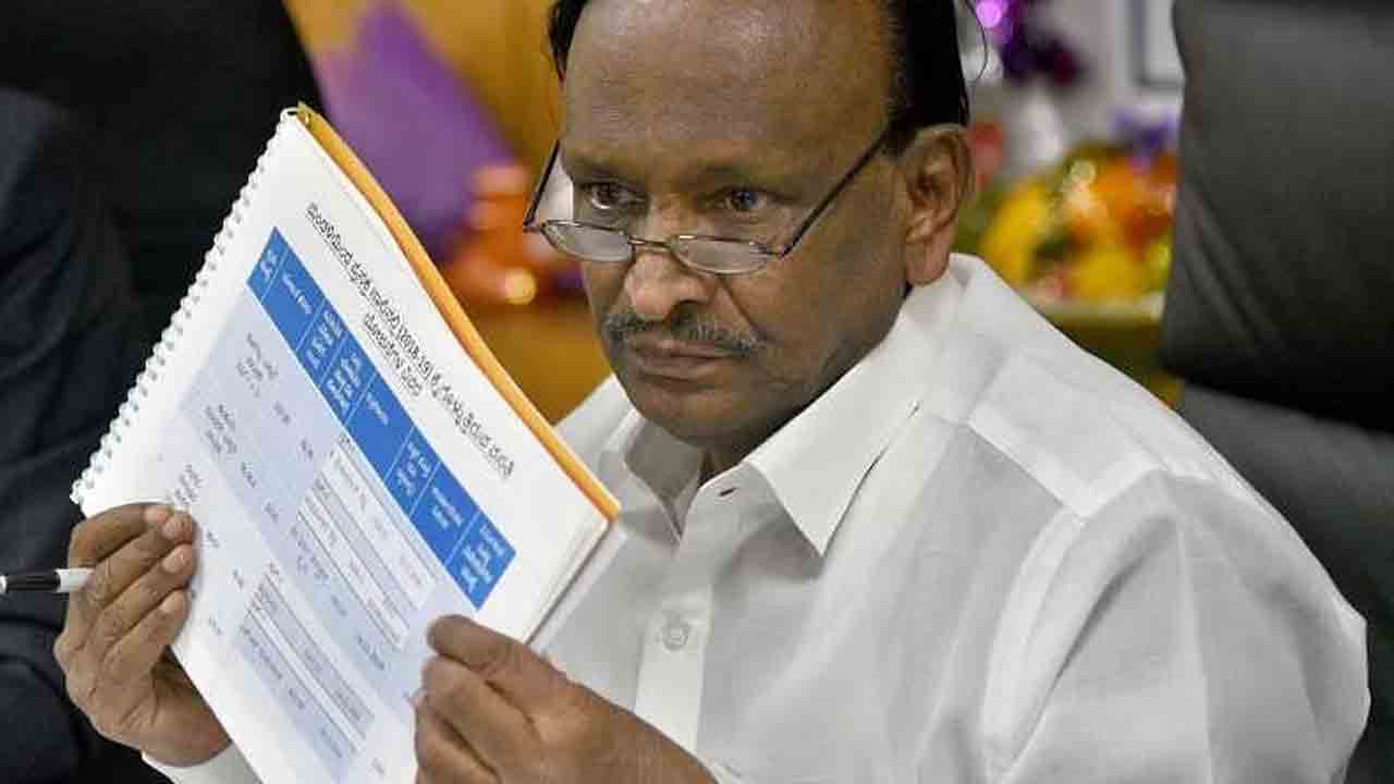 Karnataka | ఆ మంత్రి చదివింది తొమ్మిదో త‌ర‌గతి.. ఆస్తి మాత్రం రూ.1,609 కోట్లు..!