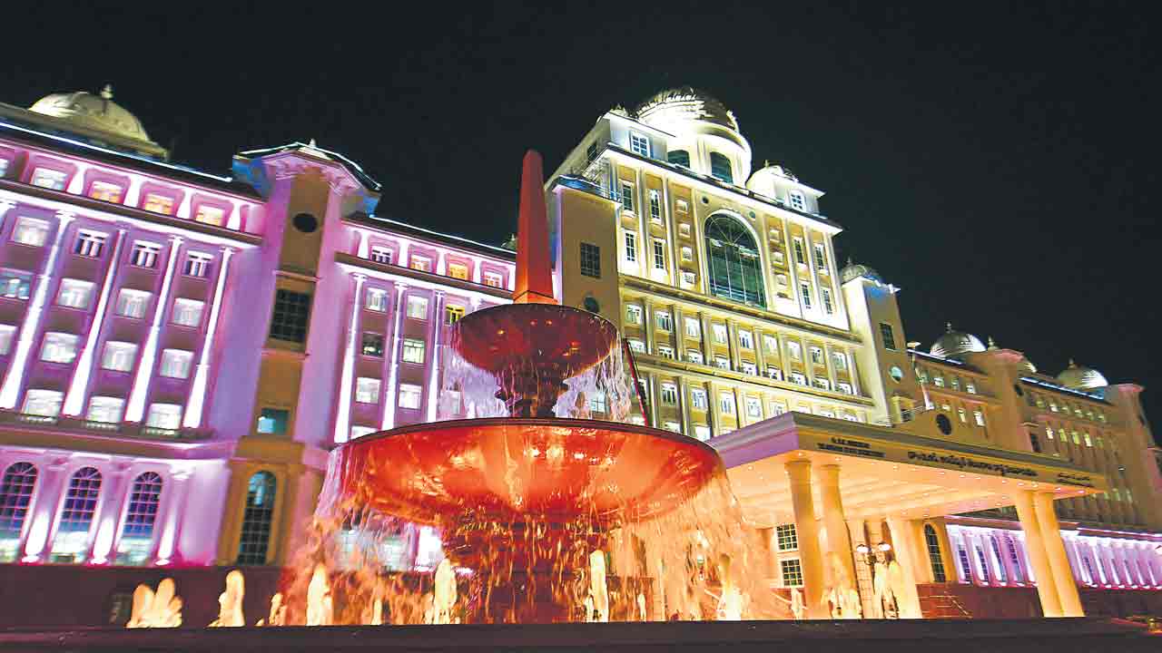 Secretariat |  అధునాతన సౌధం.. పరిపాలనా సౌలభ్యం.. చరిత్రలో నిలిచిపోయేలా ఆత్మగౌరవ కట్టడం నిర్మాణం