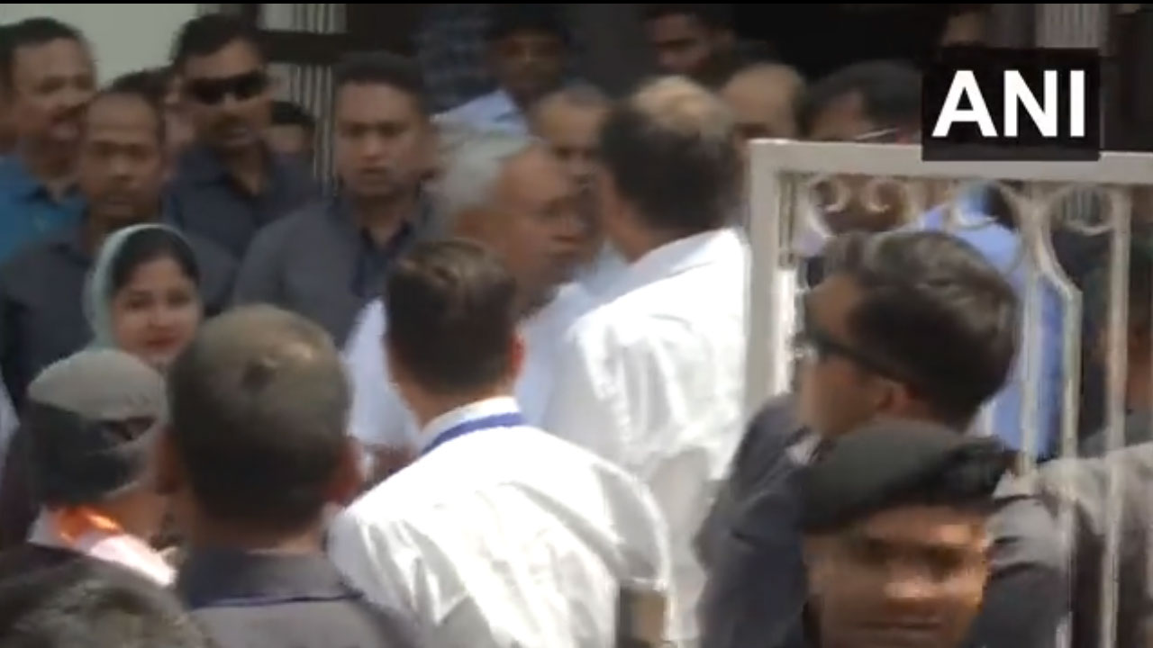 CM Nitish Kumar: బీహార్‌లో కుల గ‌ణ‌న‌..  సీఎం నితీశ్ ఇంట్లో సర్వే